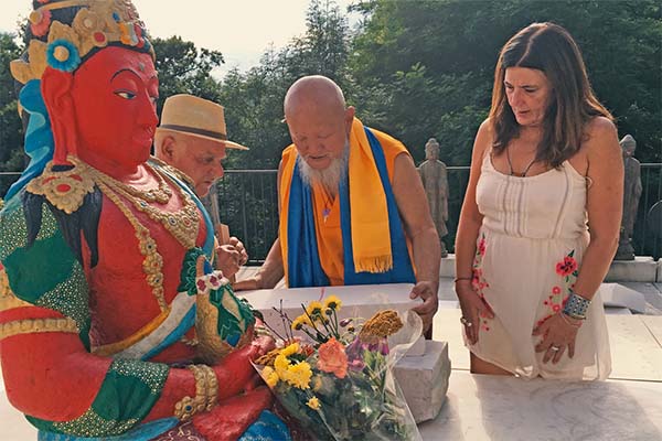 Yurta statue blessing by Rinpoche