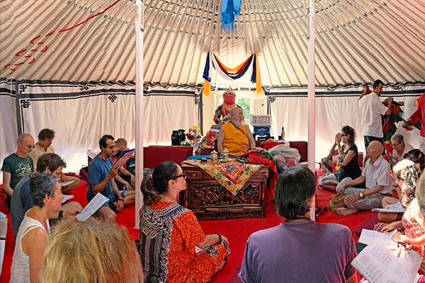Yurta assembly 6 Kunpen Lama Gangchen